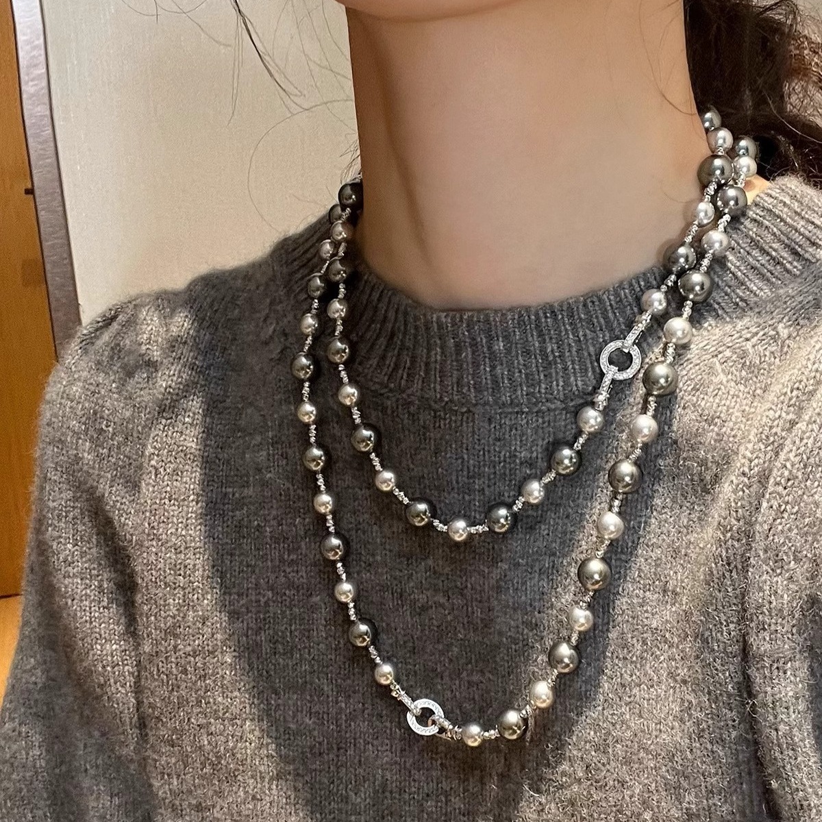 微鑲圓環扣法式復古施家混彩珍珠項鍊女時尚輕奢小眾頸鏈毛衣鏈潮
