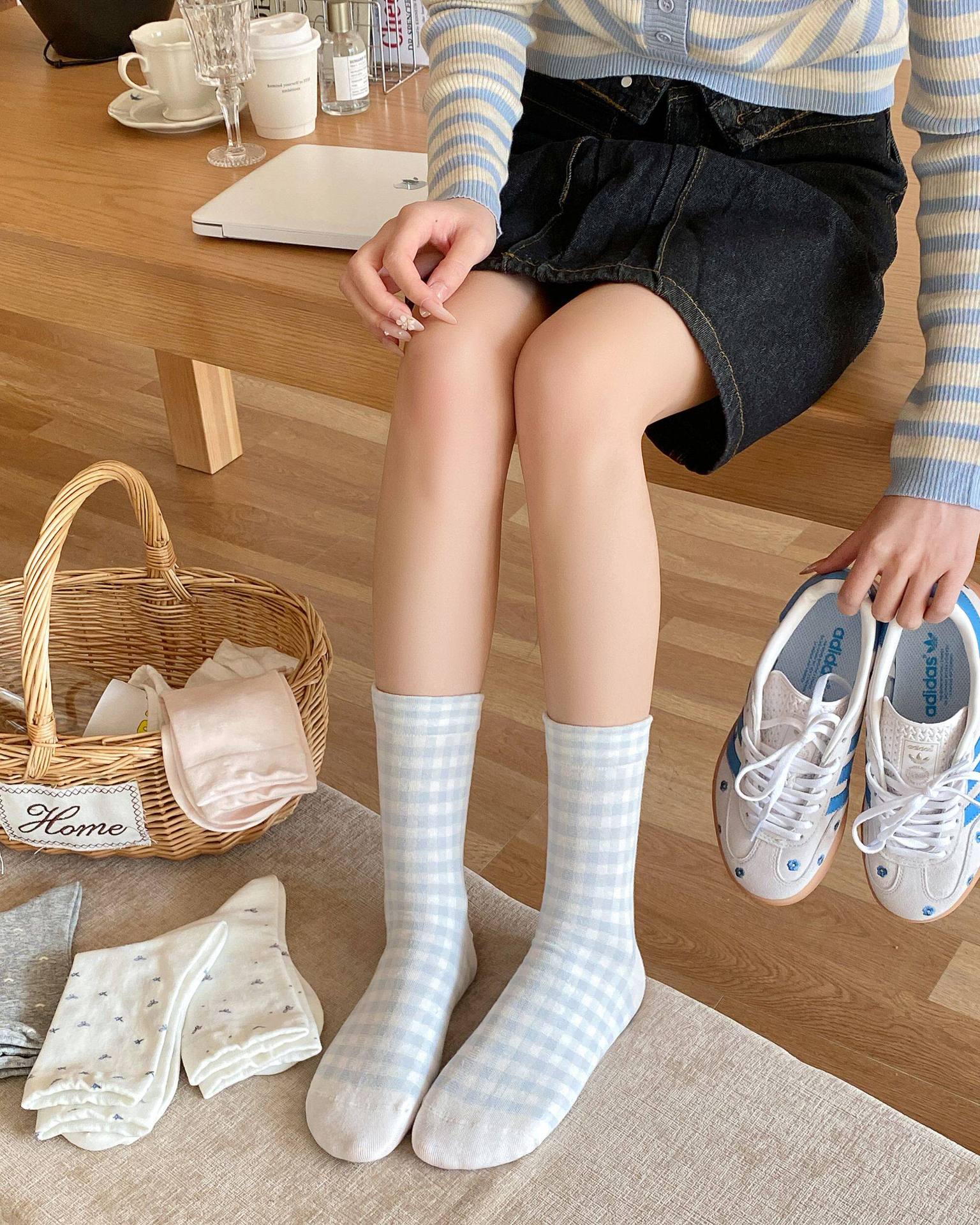Soft Girl Cottagecore Smooth Cotton Dainty Bow & Gingham Crew Socks For Everyday Cute Outfits Detail View 1