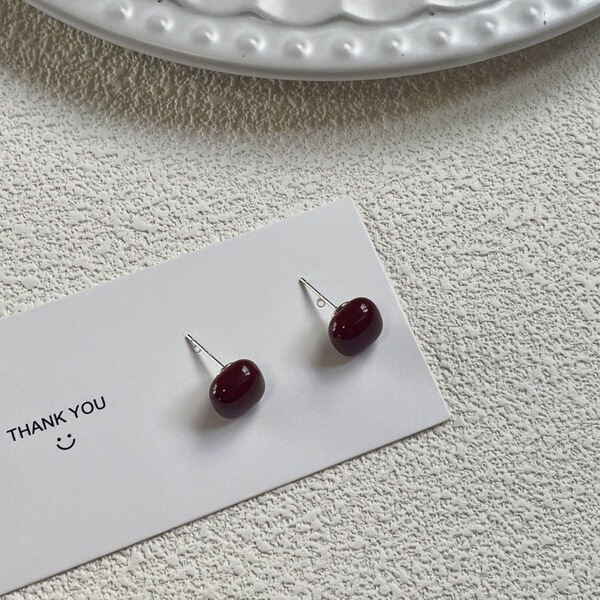 Trend small design red square geometric fashionable earrings