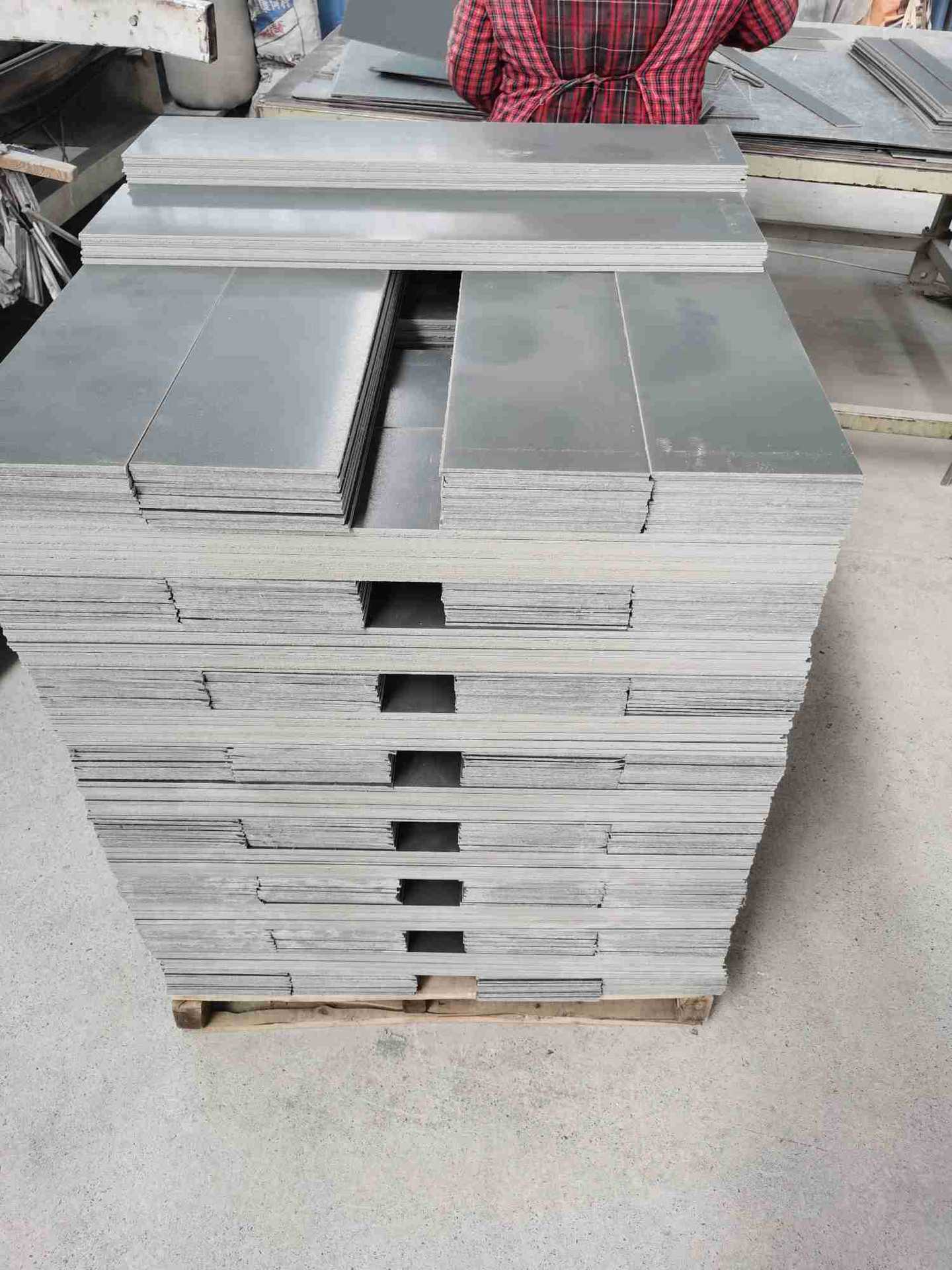 PVC电缆槽隔板 PVC塑料隔板 PVC电缆沟盖板 防潮 绝缘阻燃 耐酸碱