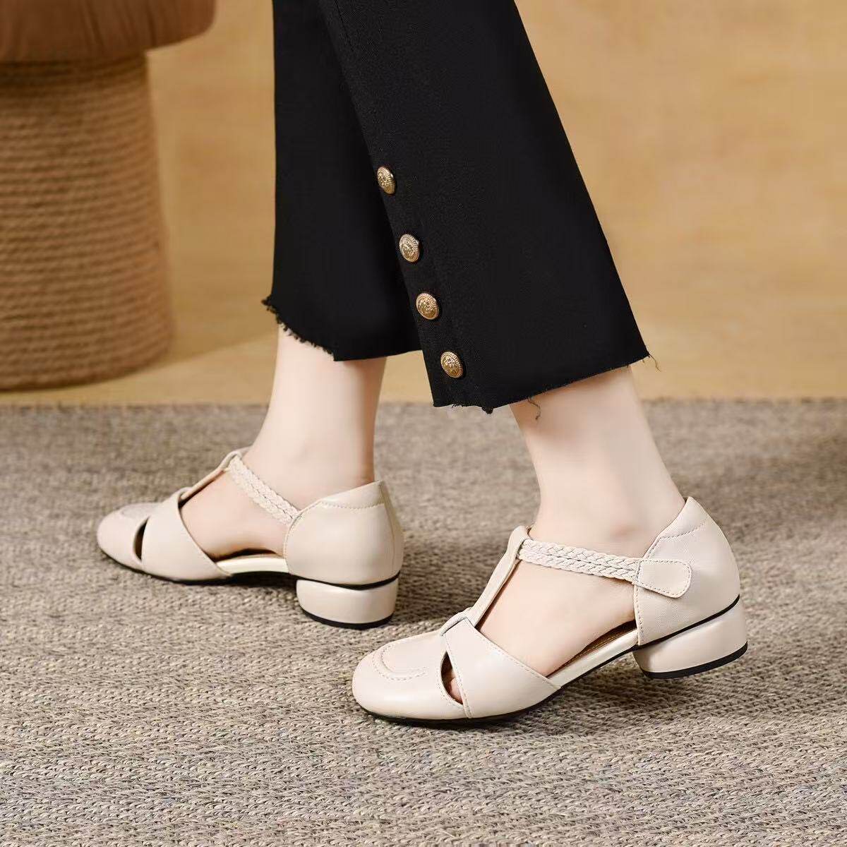 Dép sandal nữ da thật mũi tròn quai chữ V gót thấp chống trượt — màu be chi tiết 7