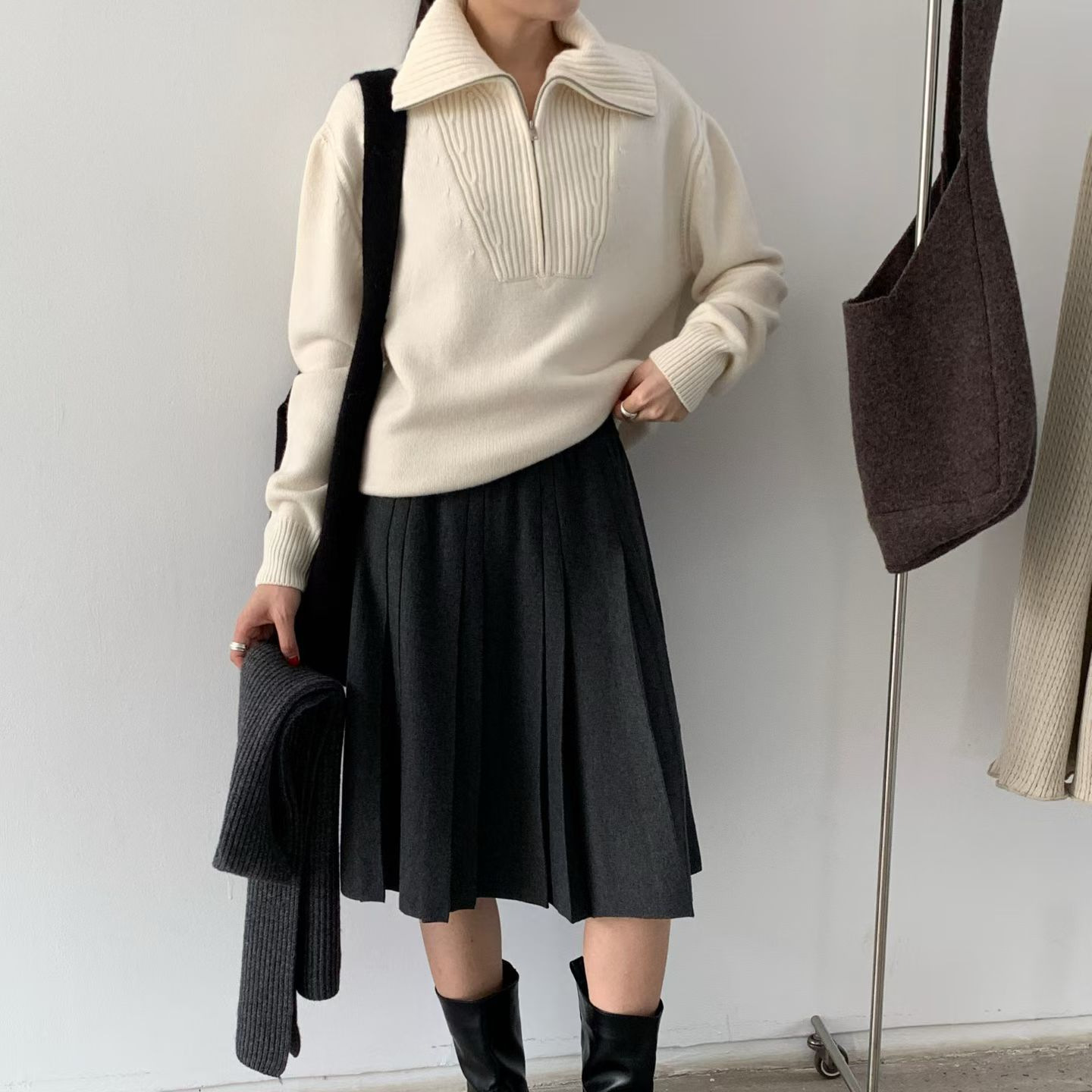 瀚柯秋冬刚需学院风柔软羊毛百褶针织半裙半身裙短款