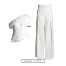 欧美气质两件套 2025新款单肩修身显瘦上衣+高腰压褶休闲裤套装女