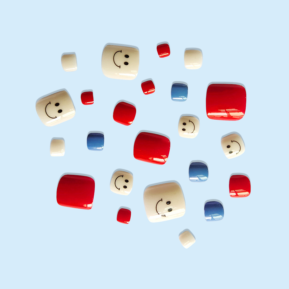Uñas postizas sonrientes frescas y simples, dulces, frescas y blancas, uñas de pies desmontables, uñas de uñas desmontables
