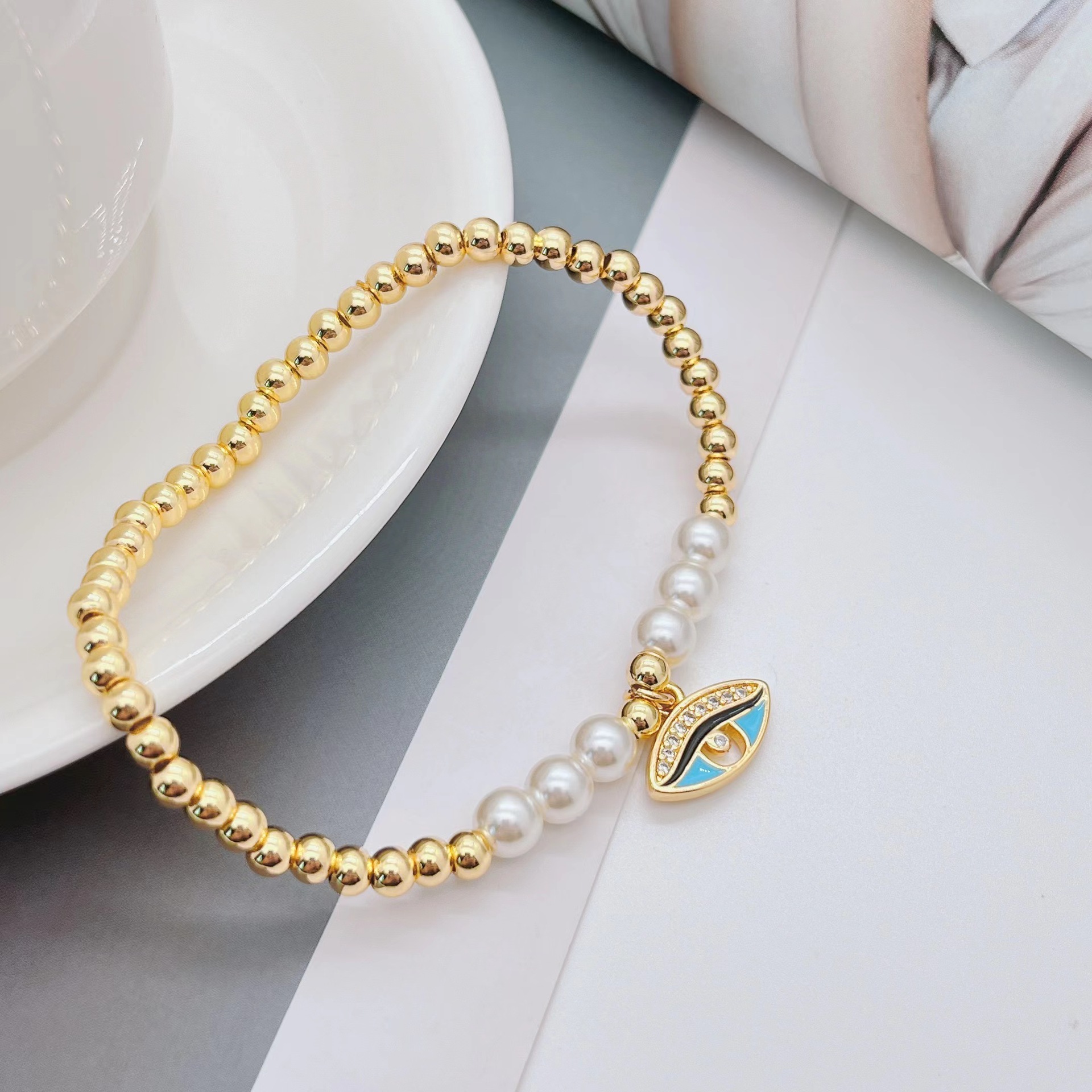 Fashion Eye Copper Beaded Bracelets 1 Piece