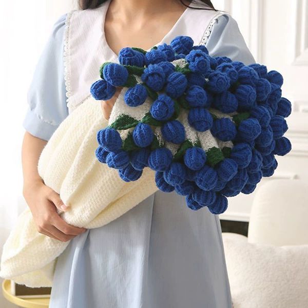 Blue rose bouquet blanket (finished product 160cm 99 flowers gift bag)