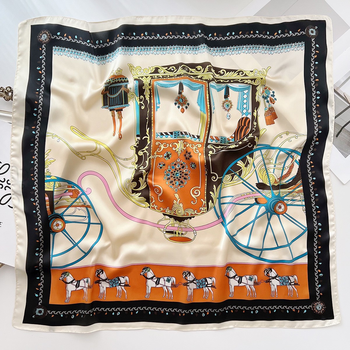 F1-A2A60030-2 # 빈티지 마차-베이지