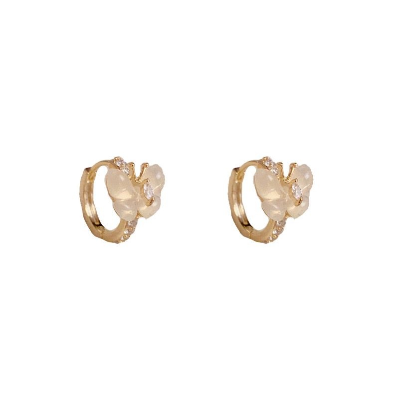 Sophisticated universal hypoallergenic earrings