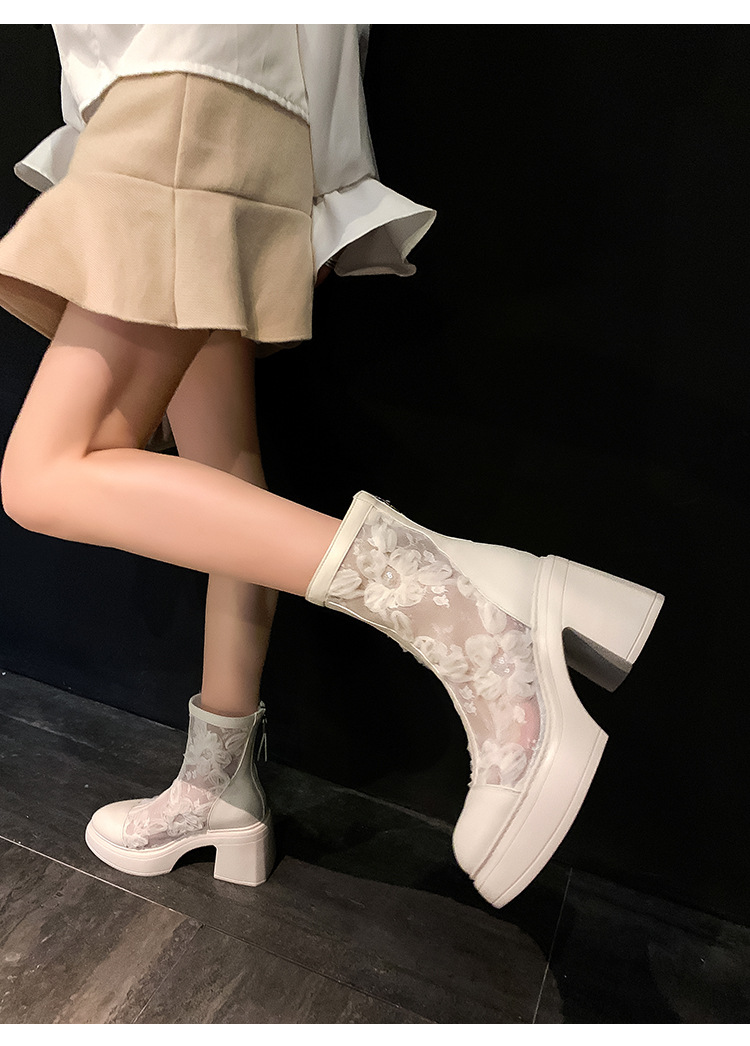 Boot nữ cổ thấp họa tiết ren hoa, gót cao 9 cm, mũi nhọn lưới thoáng khí — màu đen, màu trắng ngà chi tiết 12