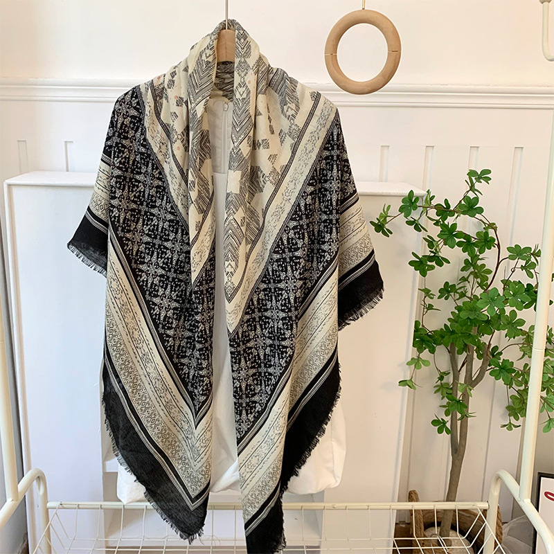 Bufanda de seda, bufanda cuadrada, sensación de alta calidad, estilo bohemio, multiusos, todo fósforo, bufanda, bufanda, pañuelo en la cabeza, chal exterior