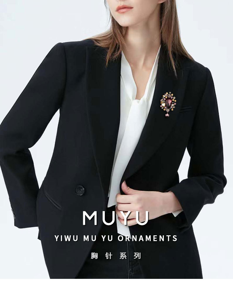 实物巨美复古气质水晶花朵胸针百搭实用重工大气别针宫