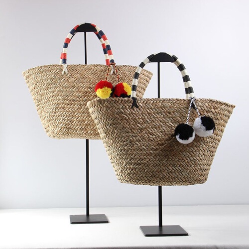 Bohemian Large Capacity Grass Woven Bag New Plush Ball Tote Shoulder Weaving Bag Vacation Beach Bag Handbag for Women