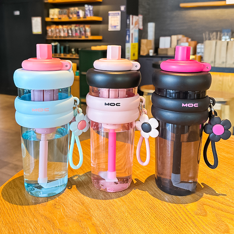 Taza de agua Big Mac de gran capacidad femenina 2024 nueva taza de paja tritan de alto valor taza de tonelada deportiva de verano