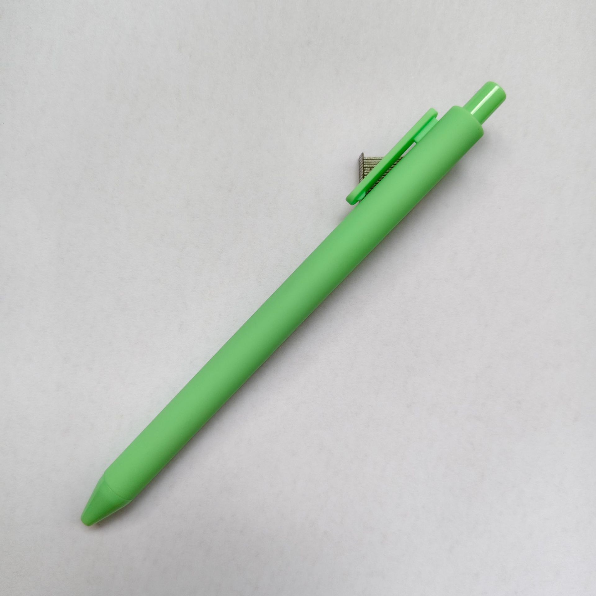 Macarón (verde).