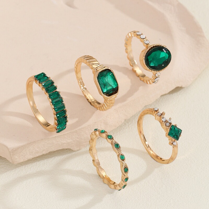 Xiyin Cross-Border Rings Are a Popular Retro Fashion Item, Featuring Green Diamond-Studded 5-Piece Women's Ring Set, European and American Style Rings