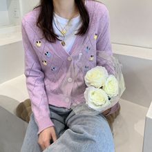 2021春季新品小清新显白刺绣花朵v领镂空短款粉色毛衣开衫外套女