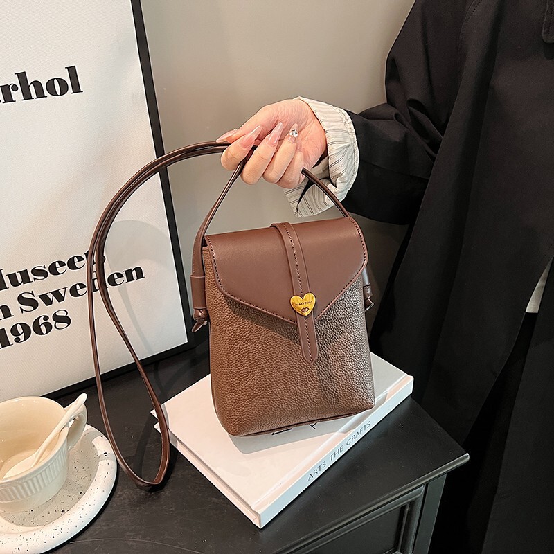 Bag Women's 2025 Autumn and Winter New Fashion High-end Shoulder Small Square Bag Vertical Mini Mobile Phone Bag Crossbody Bag