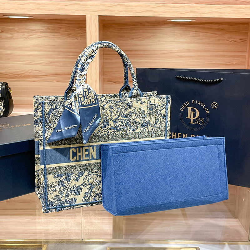 2025 nuevo estilo de alta moda lujoso ligero bolso completo bordado animal de transporte de gran capacidad bolsa de compras universal