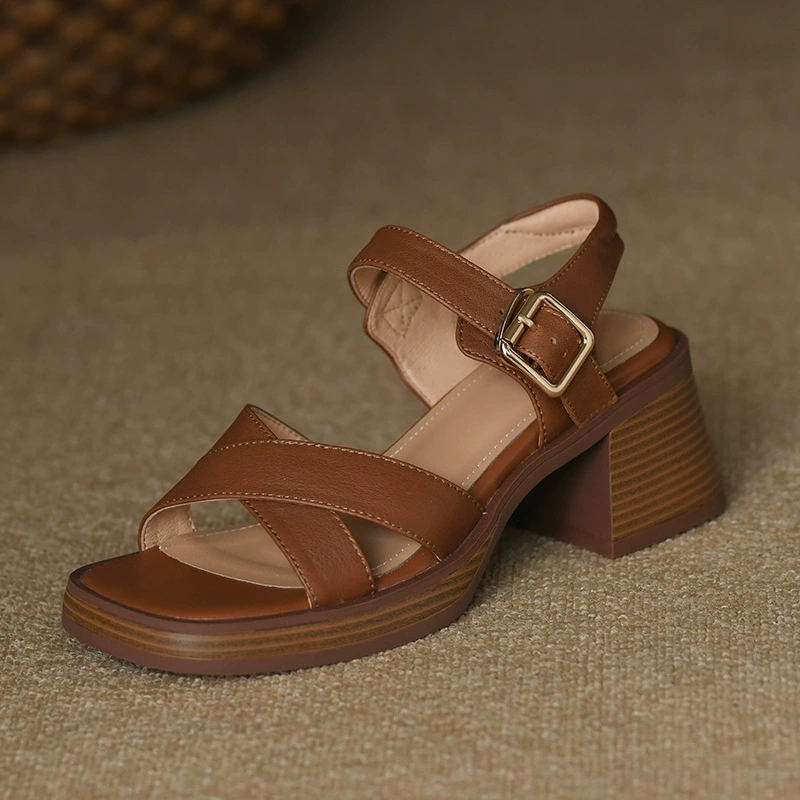 Женские сандалии с перекрестными ремешками, средний каблук, лето 2025, толстая подошва, водонепроницаемые, платформа, открытый носок, толстый каблук, римские сандалии
