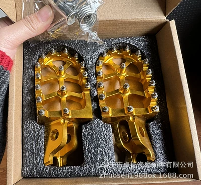 Wenzhou Off-Road Motorcycle Accessories Modified Footrests Made of Cnc Aluminum Alloy Material Cr/Crf/125/250/300 (Motosiklet ləvazimatları və aksesuarları) - golden-gd