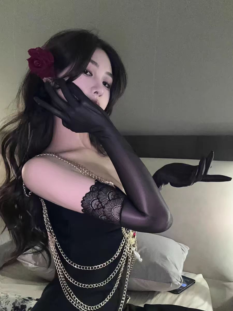 광택이 나는 장갑(11#)검은색