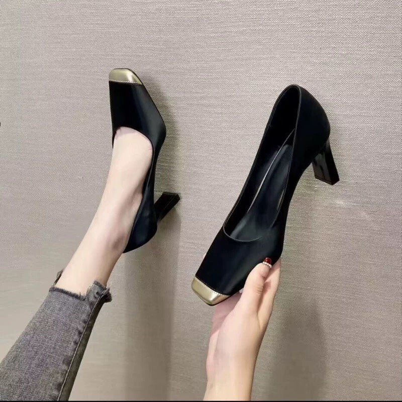 2026 Hot-Selling Shallow Square-Toe New High-Heeled Shoes, Stylish and Professional for Spring and Autumn, Versatile Commuting Flats for Women
