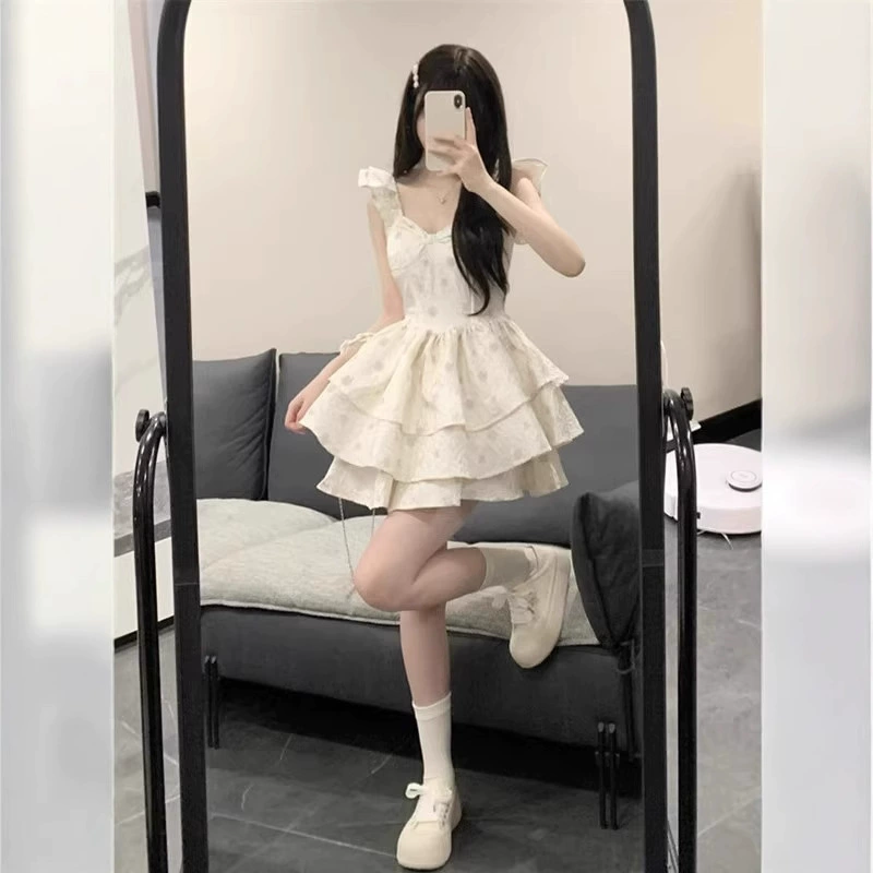2025 весна и лето французская красивая сладкая горячая девушка летающие рукава платье с подтяжками