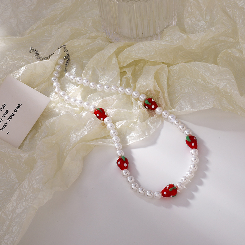Mode Erdbeer Perlenkette Halskette Großhandel display picture 5