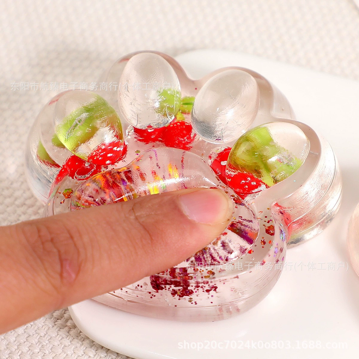 Маленькая красная книга Cat Paw Squishy Jelly Wax Strawberry Stress Relief Jelly Glue Cute Pineapple Cat Paw Squishy Toy.