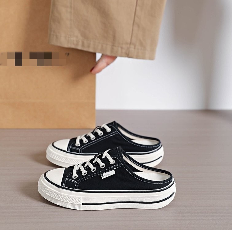 Zapatos de lona de la mitad de la parte inferior gruesa para mujeres 2026 nuevo verano retro versátil zapatos de skate casuales un pedazo de zapatos blancos pequeños