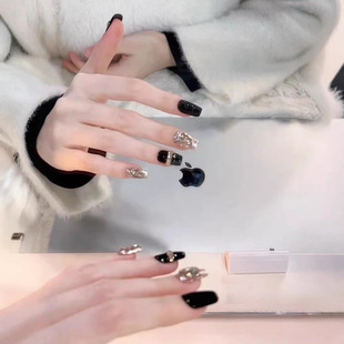 ��ĺ��֮�ǡ����ֹ������׺�ɫ�p�ݶ̼׸߼��б��W��Ů�L�����NƬ