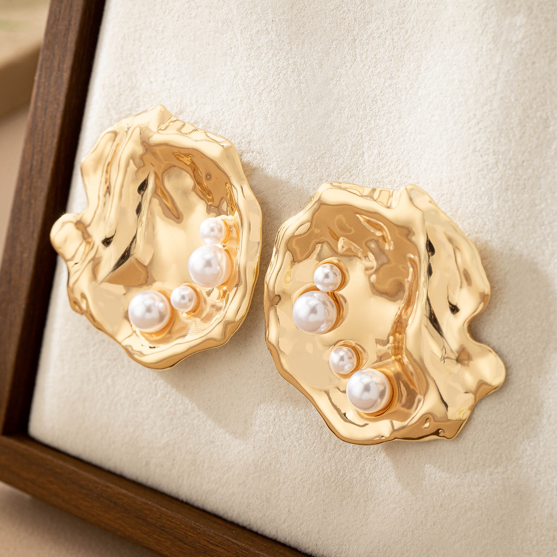 Alloy Material Irregular Pattern 1 Pair Classic Style Irregular Plating Alloy Imitation Pearl Ear Studs