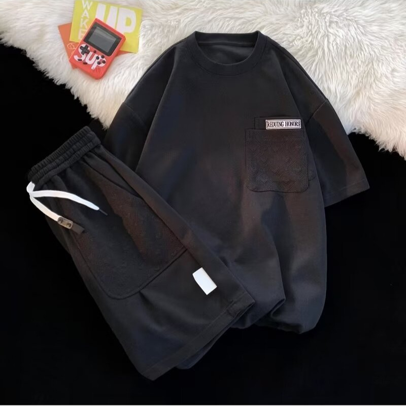 2024 New Hong Kong Style Niche Heart Pattern Summer Loose Short Sleeve Shorts Set For Men And Women Couples Two-Piece_voghion.com