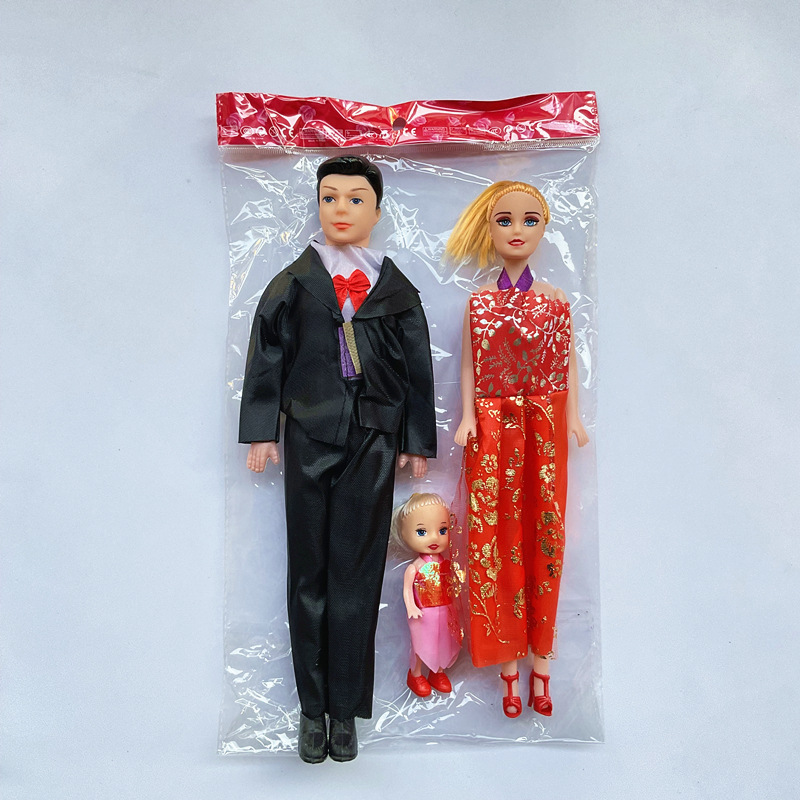 Barato Comercio exterior al por mayor de tres familias bebé OPP bolsa DIY Barbie muñeca niña niños juguete puesto