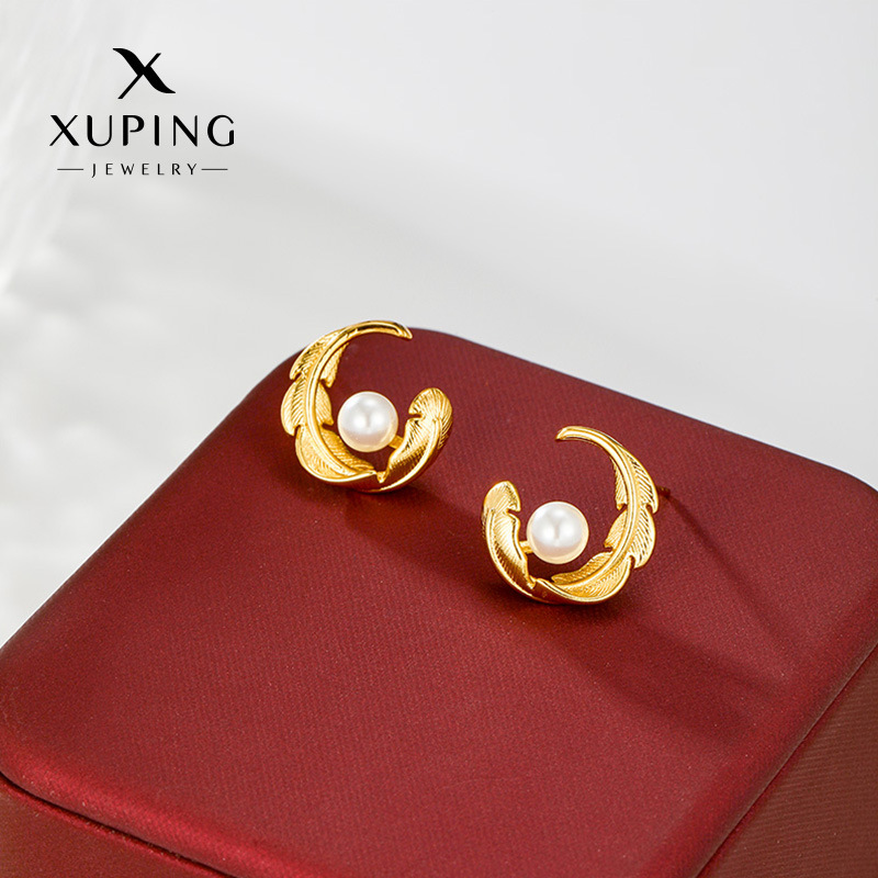 Xuping nuevo diseño ligero de lujo micro perla pendientes plumas nicho temperamento de alta sensación de auriculares al por mayor