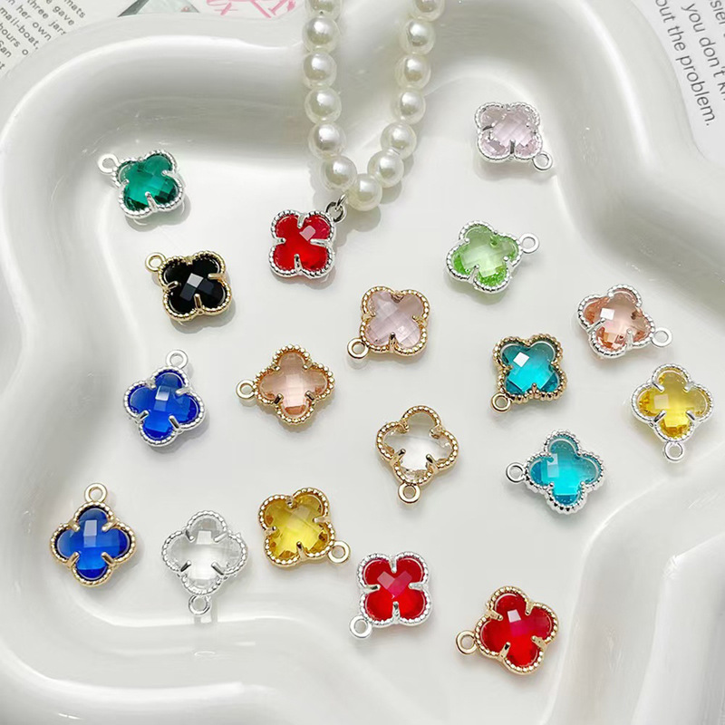 Simple fashion crystal single hanging four-leaf clover pendant DIY jewelry accessories bracelet necklace earrings pendant material wholesale