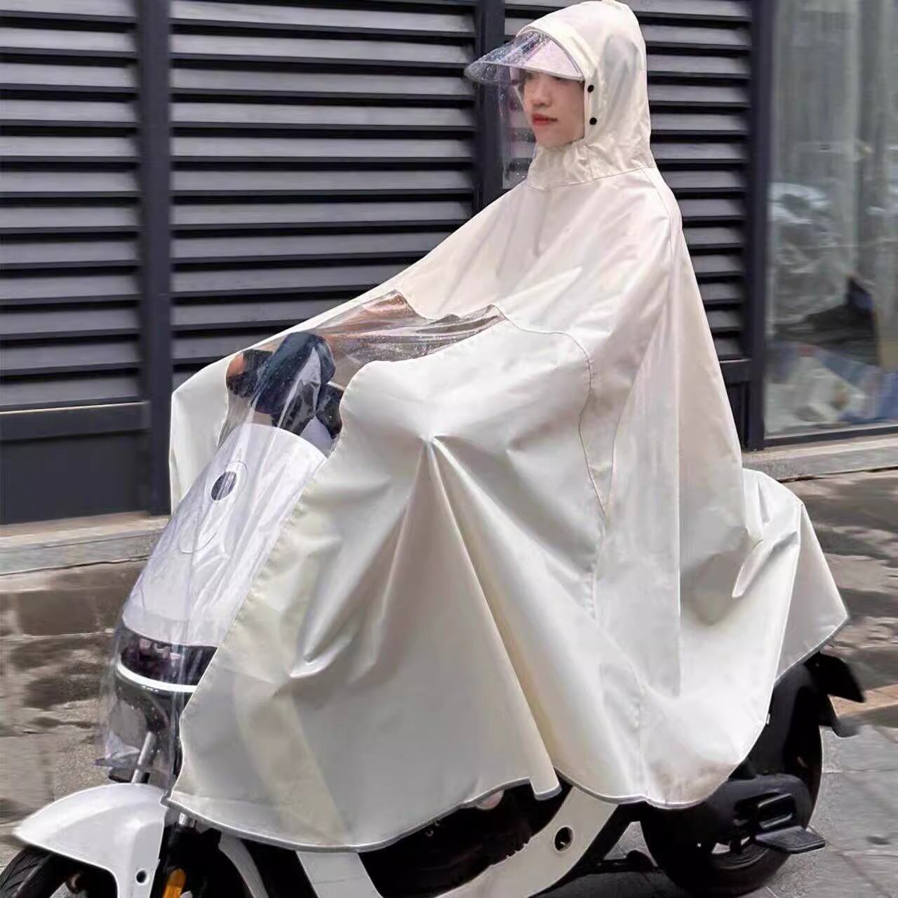 패션 전기 자동차 비옷 도매 가격 두껍게 오토바이 비옷 배터리 자동차 긴 판초 결합 된 더블 비옷