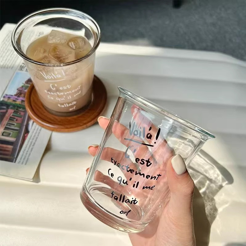 컵, 영문자, 우유컵, 음료컵, 와인잔, 유리컵, 커피컵, 빨대컵, 빨대 유리컵, 모던하고 심플한 디자인