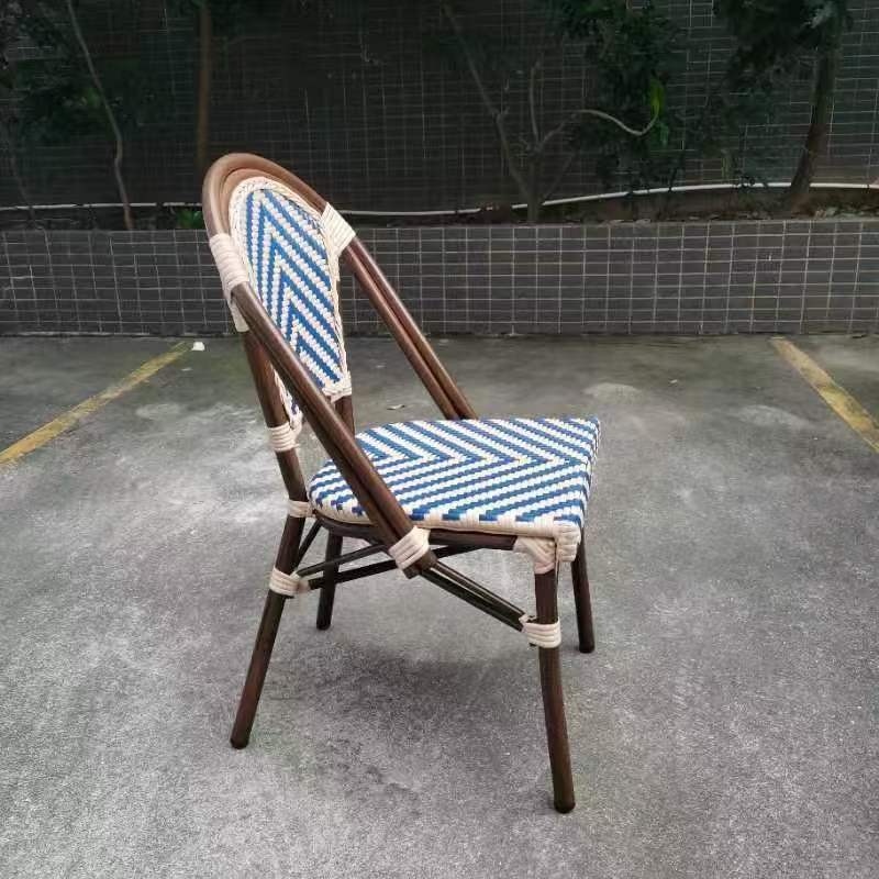 Mesa de comedor francesa al aire libre silla de comedor PE vidrio patio silla de respaldo silla de comedor retro al aire libre