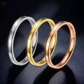 手镯;戒指;项链