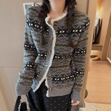 时尚费尔岛风精致立体蕾丝拼接针织小开衫冬季重工提花毛衣女