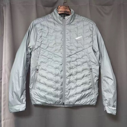 Hiking down jacket, windproof, lightweight, slim fit, casual men's wear, small batch order, factory direct supply, 150g down filling Hiking down jacket, windproof, lightweight, slim fit, casual men's wear, small batch order, factory direct supply, 150g down filling
