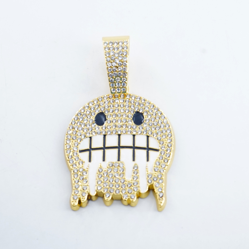 Ventas transfronterizas calientes colgante de hip-hop letras de diamantes sonrientes personalidades múltiples especificaciones de aleación de diamante de cadena cubana colgante al por mayor