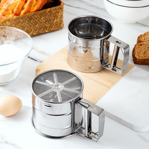 Flour sieve hand-held stainless steel semi-automatic hand flour sieve hand-pressed kitchen flour sieve cake dividing baking tool