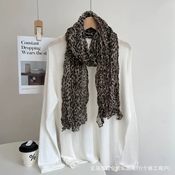 Korean-style retro small leopard print pleated cotton-linen textured twist scarf decorative shawl, fashionable and sophisticated neck warmer for trendy girls