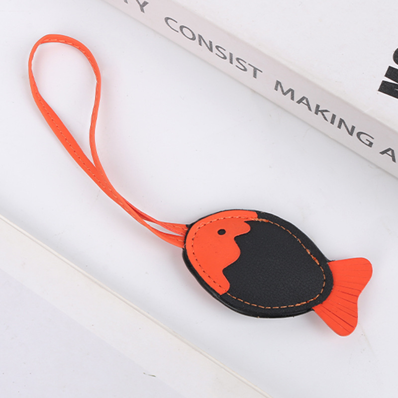 クリエイティブでかわいいインターネット有名人の魚ペンダント PU レザー車のキーバッグペンダント男性と女性のペンダントペンダント小さなギフト|undefined