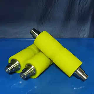 一次性用品等机械用耐磨耐油聚氨酯包胶轴滚筒加工耐磨耐用