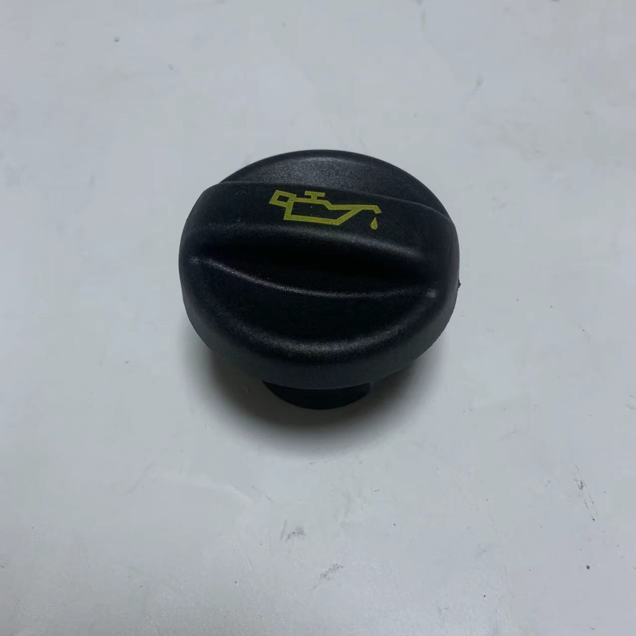 11127572848 is suitable for Peugeot and Citroen oil tank cap and oil filler cap