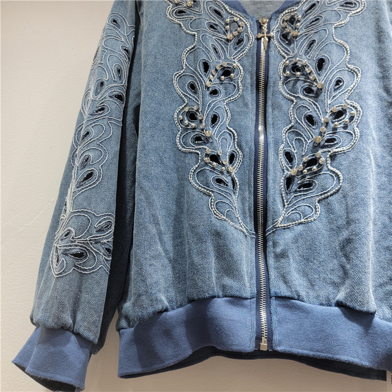 Estación europea nicho de la industria pesada cuentas de clavos agujeros extranjeros chaqueta de reducción de edad bordada con flores pequeñas chaqueta de vaqueros fragrantes