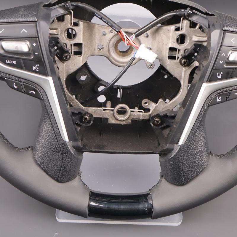 Suitable for Toyota Land Cruiser LC300 Prado 120 150 300 series steering wheel